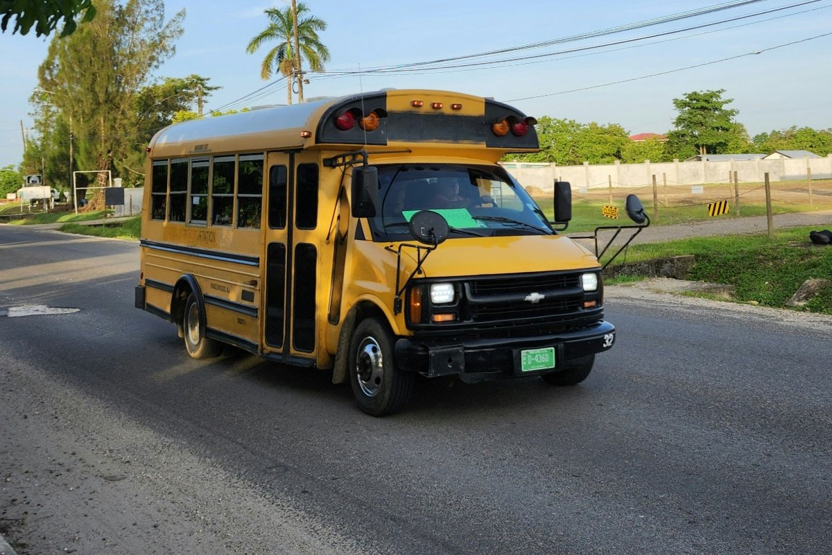 Pasión por conducir: una conductora de autobús escolar que equilibra la familia y el trabajo